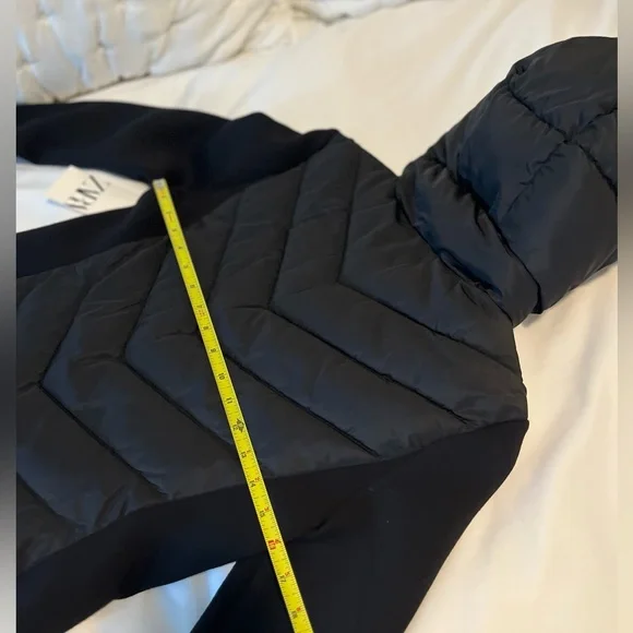 Zara Women's Stylish Black Puffer Jacket BNWT - Picture 6 of 6